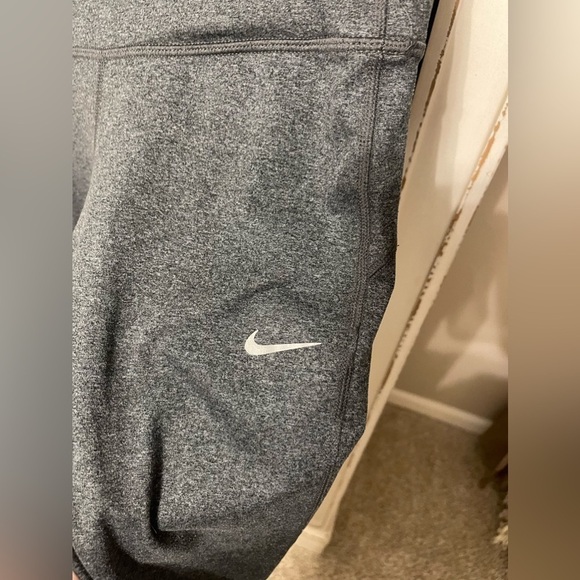 NIKE DriFit Capri Leggings - Picture 2 of 6